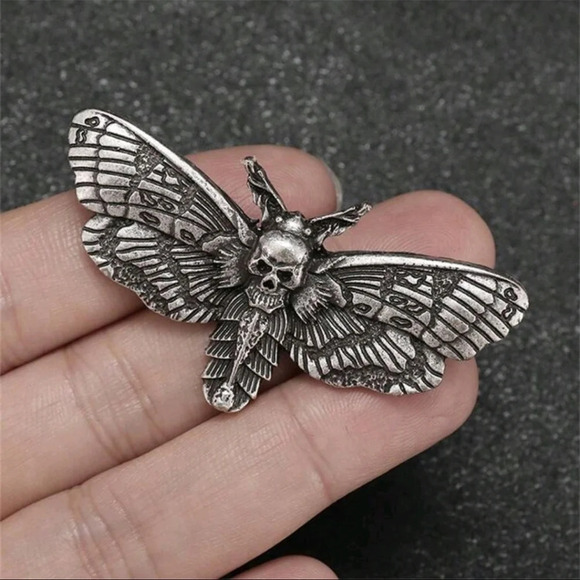 Gothic skull moth brooch enamel charm accessories women's black grey white black - Picture 1 of 3